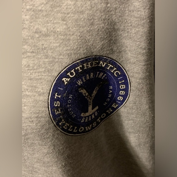 Yellowstone Dutton Ranch Wear the Brand Gray S Hooded Sweatshirt - Picture 2 of 13